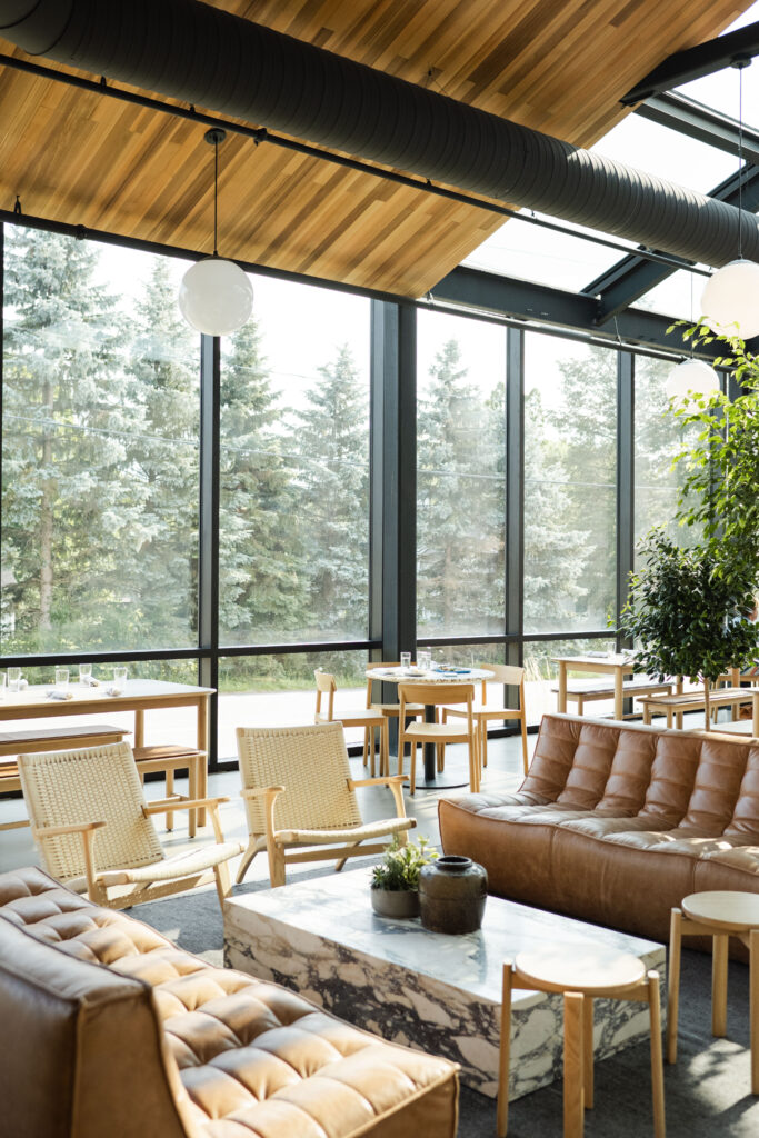 wayland brewing company indoor bar area