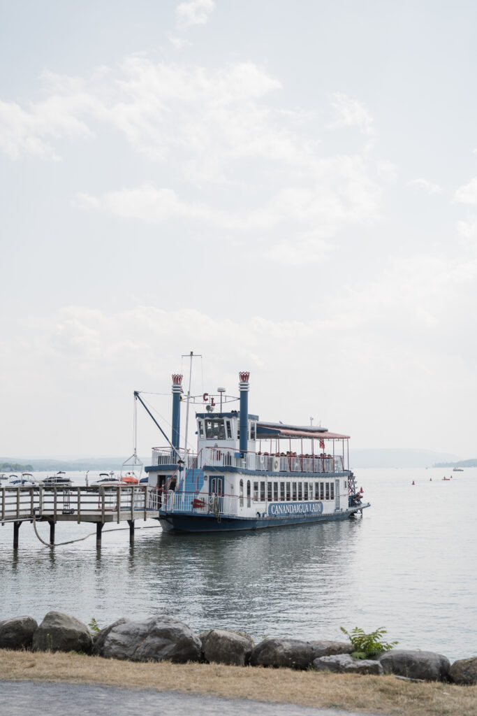 Candandaigua lady boat tour on canandaigua lake